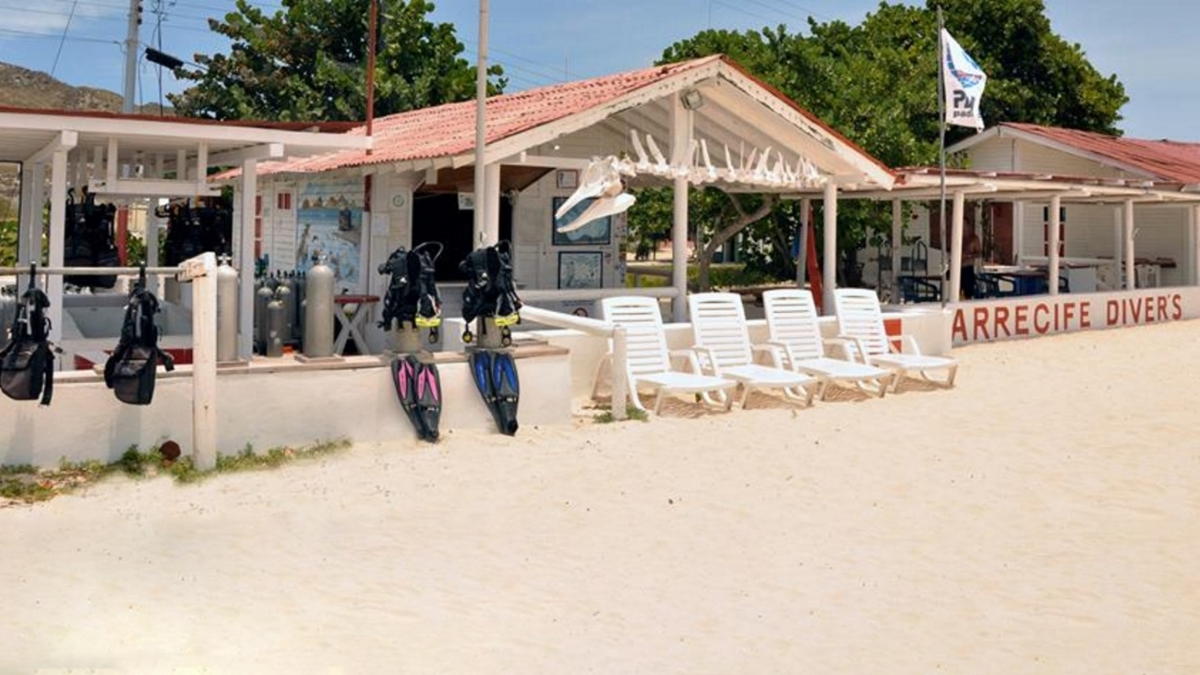 Escuela de Buceo en Venezuela - Arrecife Diver's - Los Roques